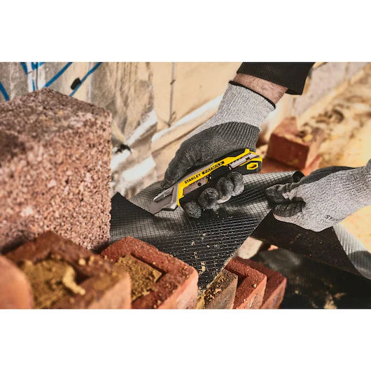 Cutter FATMAX® - Taglierino con cursore e sistema spezzalama integrato - Coltello con lama 18mm - Stanley - FMHT10594-0