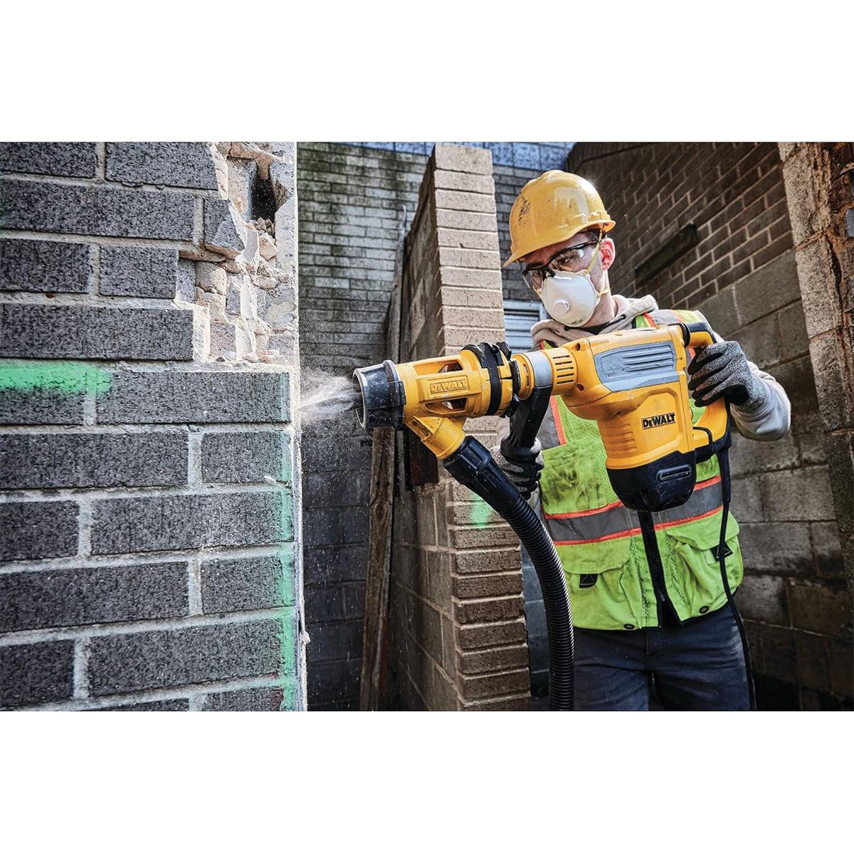 Marteau démo-perforateur SDS-MAX 45mm 10.5J 1350W en COFFRET - DeWALT - D25614K-QS