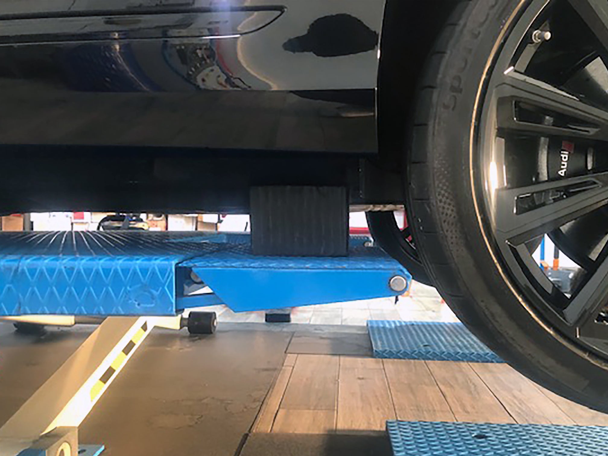 SÉRIE B - PAD - Cales et supports pour nacelles hydrauliques à ciseaux - Patin de base en caoutchouc