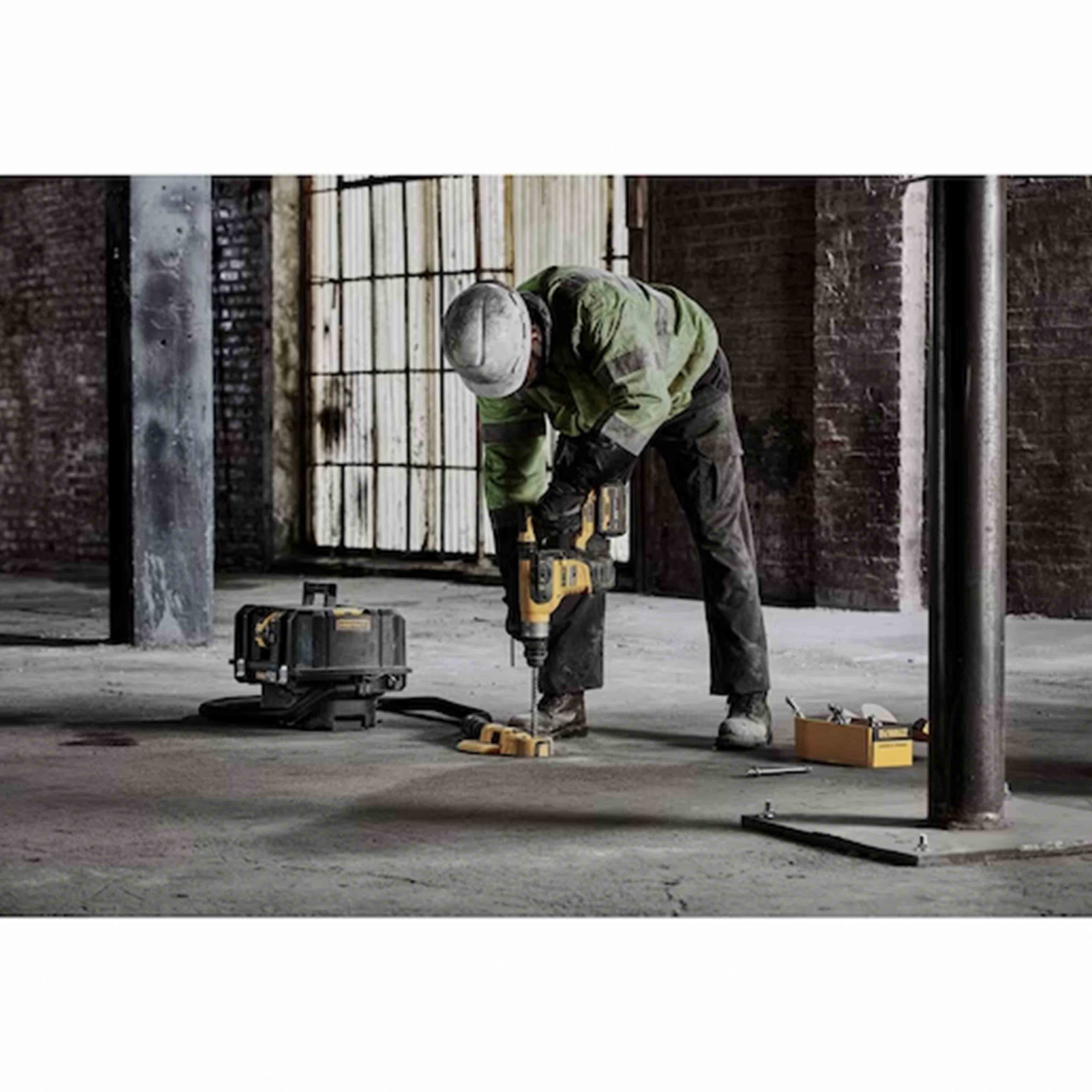 Tassellatore SDS-PLUS 32 mm 54V XR FLEXVOLT in VALIGETTA TSTACK in VALIGETTA TSTACK e ACCESSORI - DeWALT