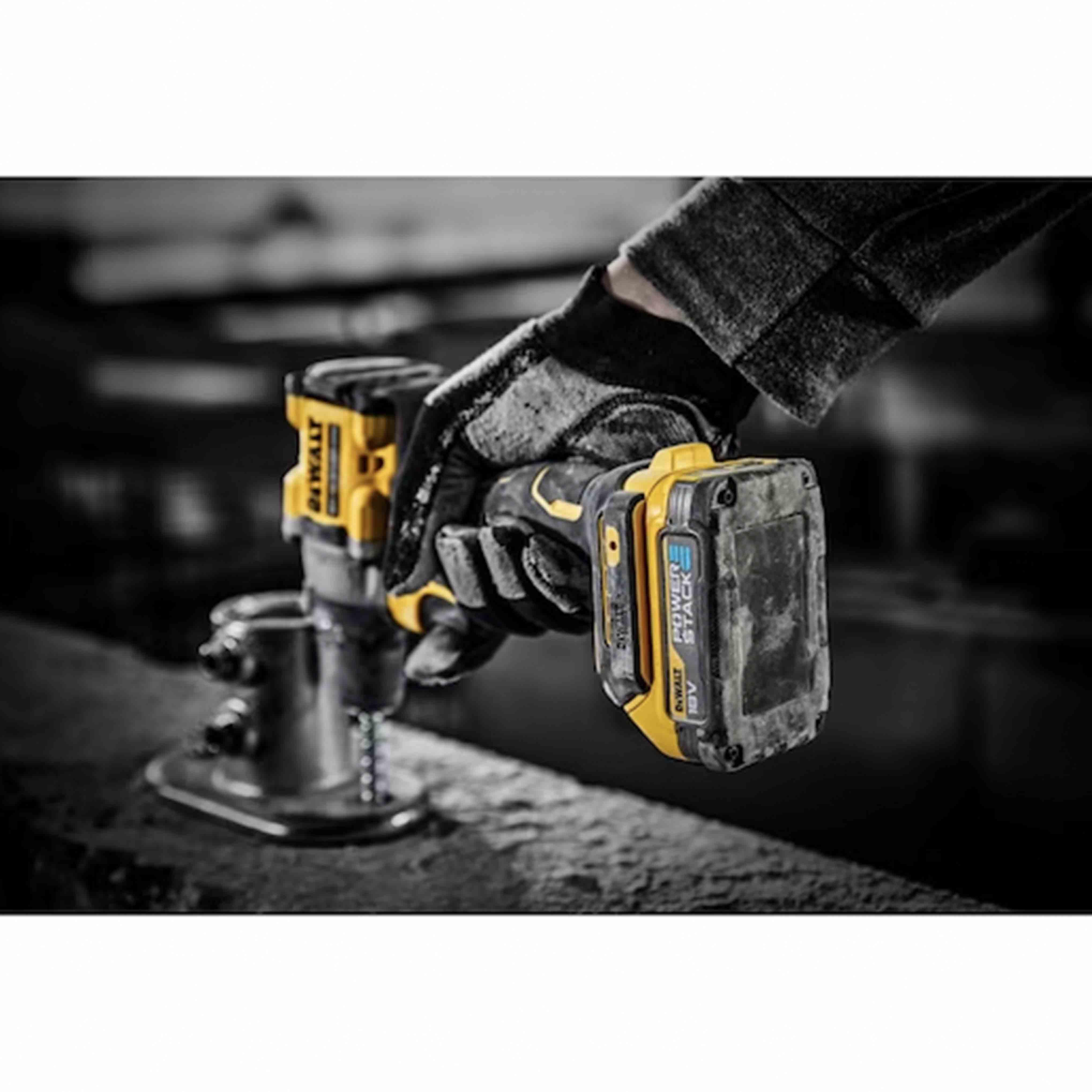 Compact 2-Speed ​​XR 18V ​​BRUSHLESS Impact Drill Driver - 2 x POWERSTACK Compact in TSTACK CASE and ACCESSORIES - DeWALT - DCD805E2T-QW