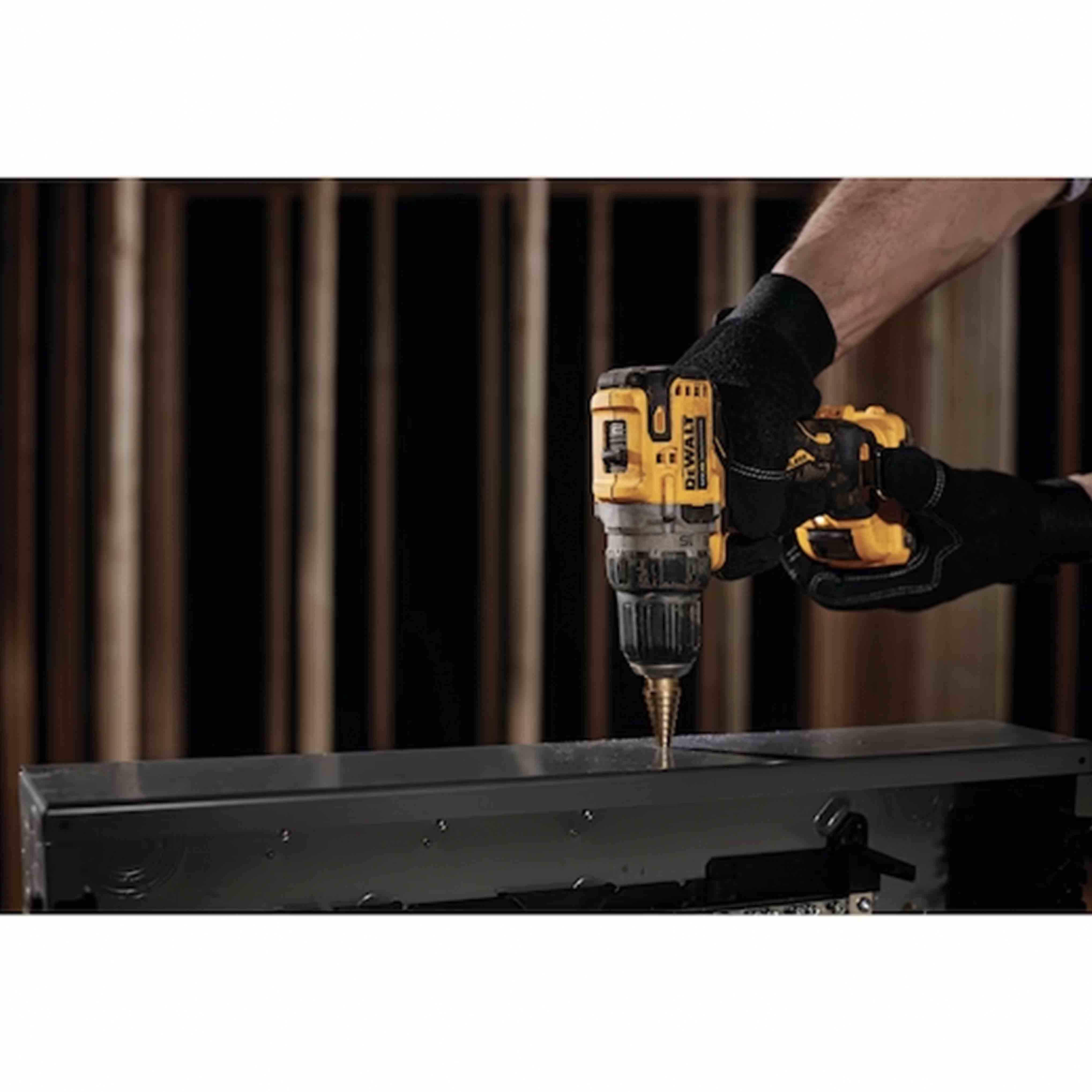 Trapano avvitatore 12v 2 batterie 2.0Ah BRUSHLESS - Compatto in VALIGETTA TSTACK e ACCESSORI - DeWALT